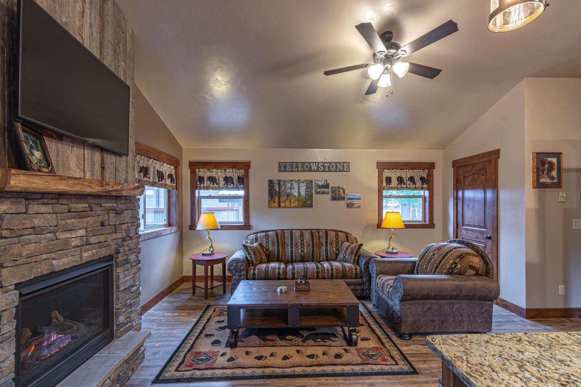 Whiskey Springs Cabin غرب يلوستون المظهر الخارجي الصورة