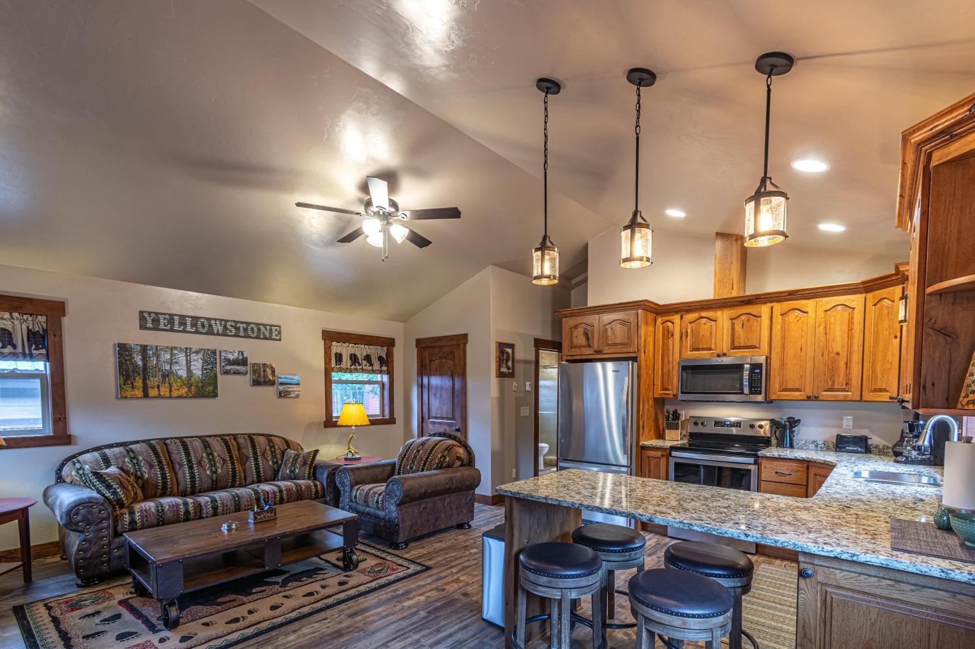 Whiskey Springs Cabin غرب يلوستون المظهر الخارجي الصورة